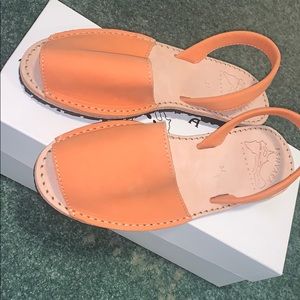 ishvara “albaraca”flat sandals